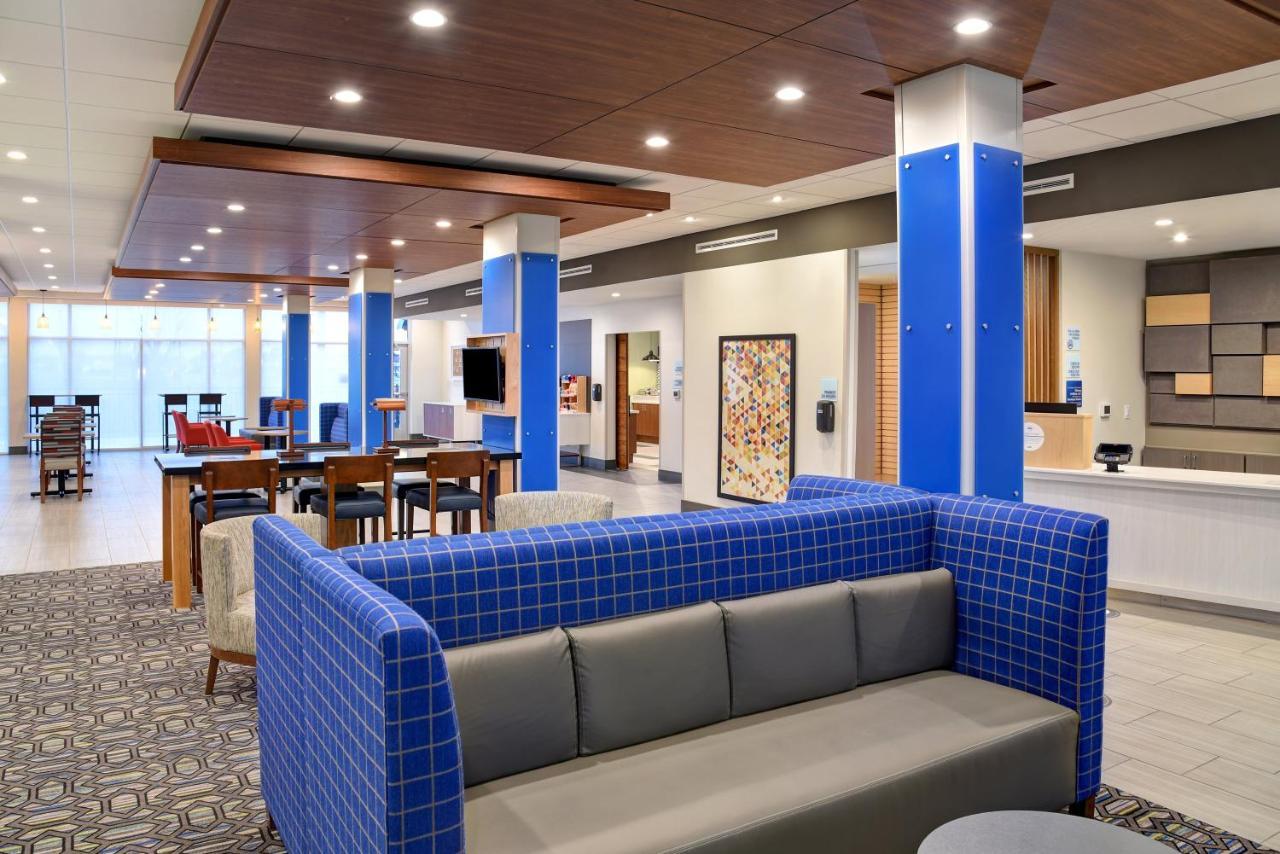 Holiday Inn Express & Suites - Ottawa By Ihg Exterior photo